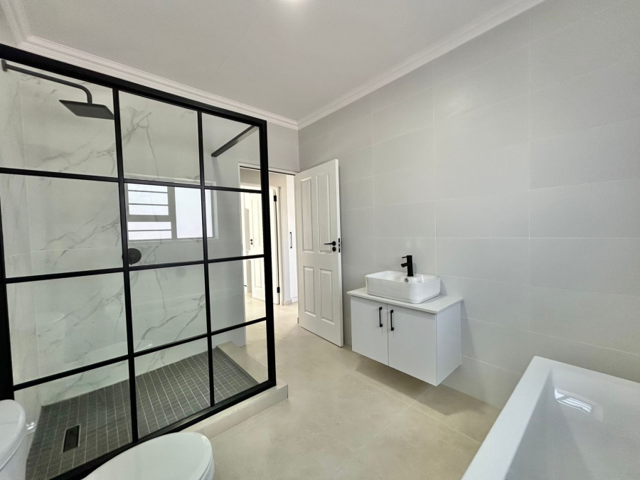 3 Bedroom Property for Sale in Fountains Estate Eastern Cape